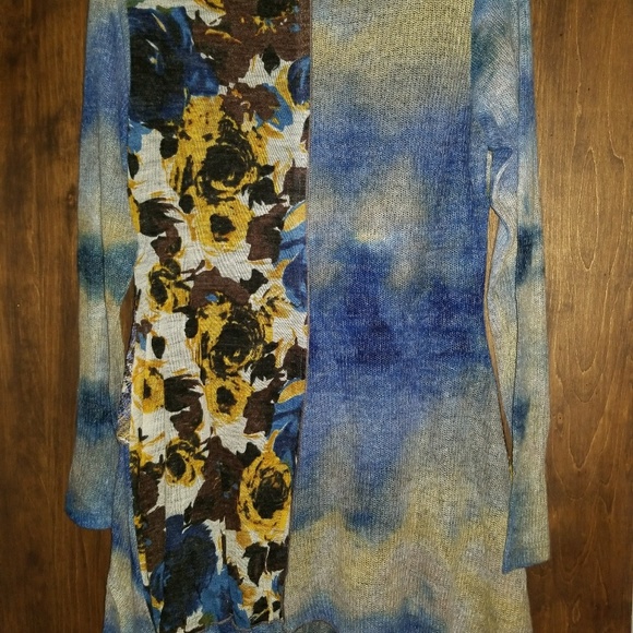 Multi colored tunic top - Picture 2 of 2